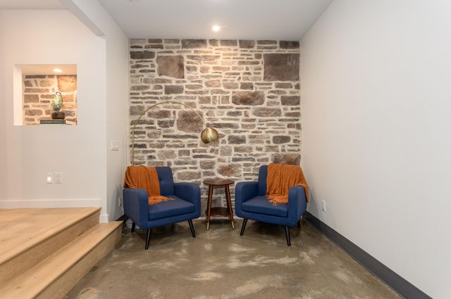 200-202 N Blarney Court, Nixa, MO 65714