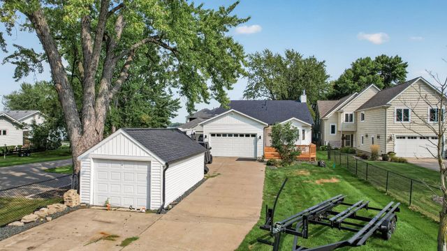 1055 N Shore Drive, Forest Lake, MN 55025