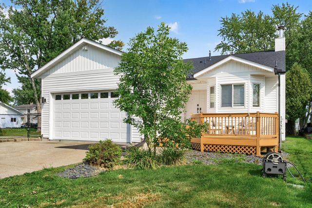 1055 N Shore Drive, Forest Lake, MN 55025