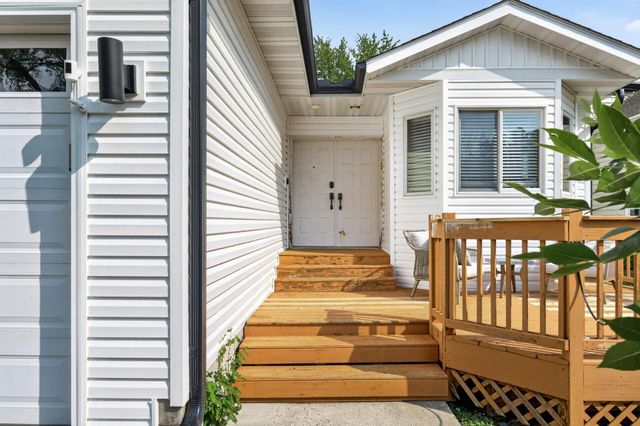 1055 N Shore Drive, Forest Lake, MN 55025