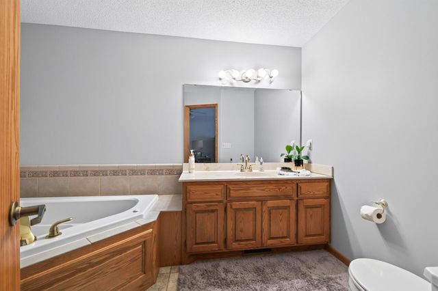 1055 N Shore Drive, Forest Lake, MN 55025