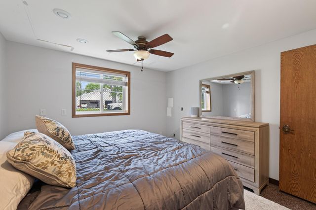 1055 N Shore Drive, Forest Lake, MN 55025