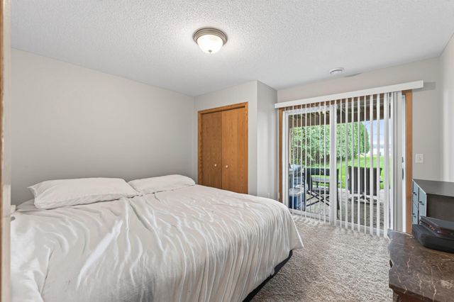 1055 N Shore Drive, Forest Lake, MN 55025