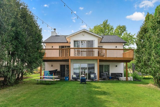 1055 N Shore Drive, Forest Lake, MN 55025