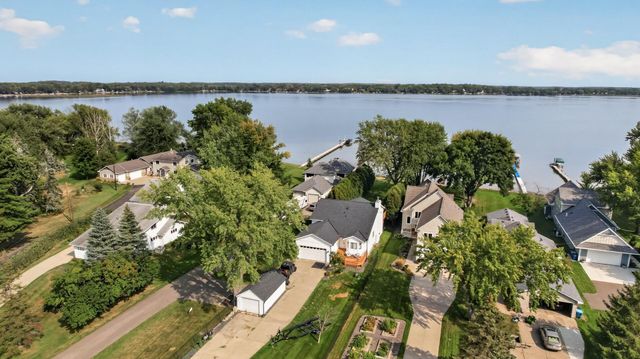 1055 N Shore Drive, Forest Lake, MN 55025