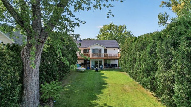 1055 N Shore Drive, Forest Lake, MN 55025