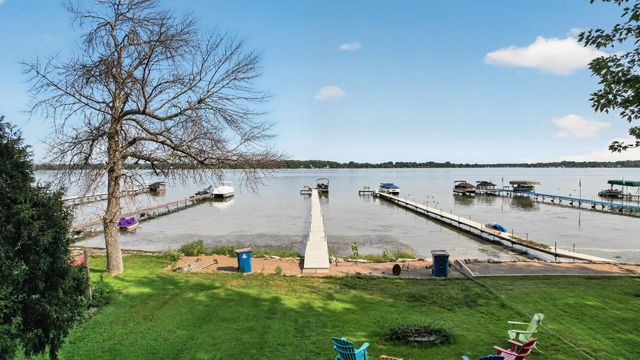 1055 N Shore Drive, Forest Lake, MN 55025