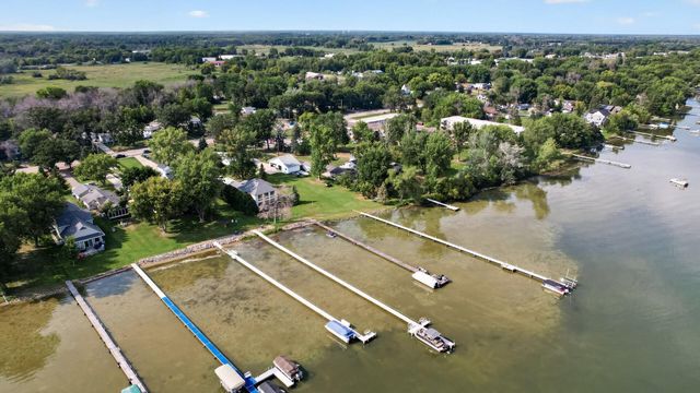 1055 N Shore Drive, Forest Lake, MN 55025