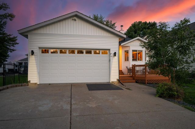1055 N Shore Drive, Forest Lake, MN 55025