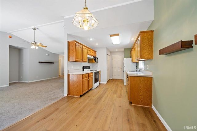 2664 S Danlyn Road, Bloomington, IN 47403