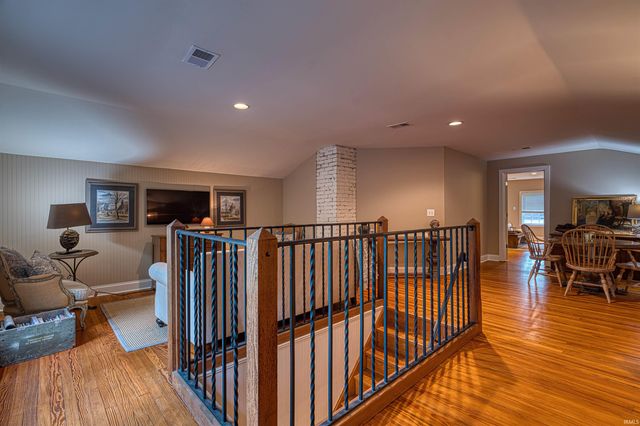 4800 Hoelscher Road, Evansville, IN 47712
