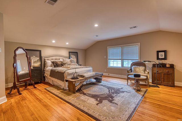 4800 Hoelscher Road, Evansville, IN 47712