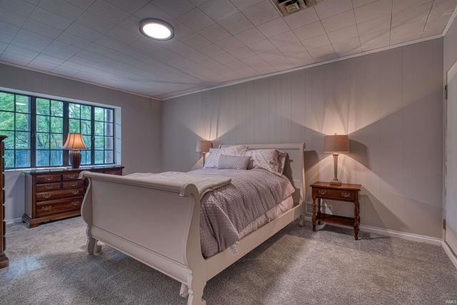 4800 Hoelscher Road, Evansville, IN 47712