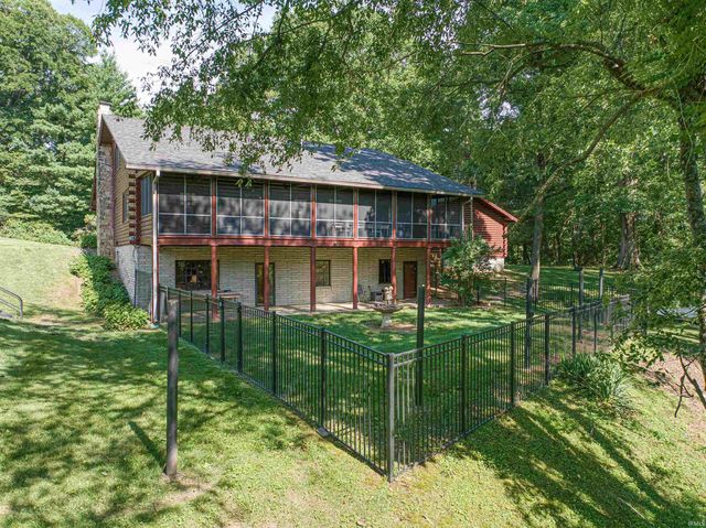 4800 Hoelscher Road, Evansville, IN 47712