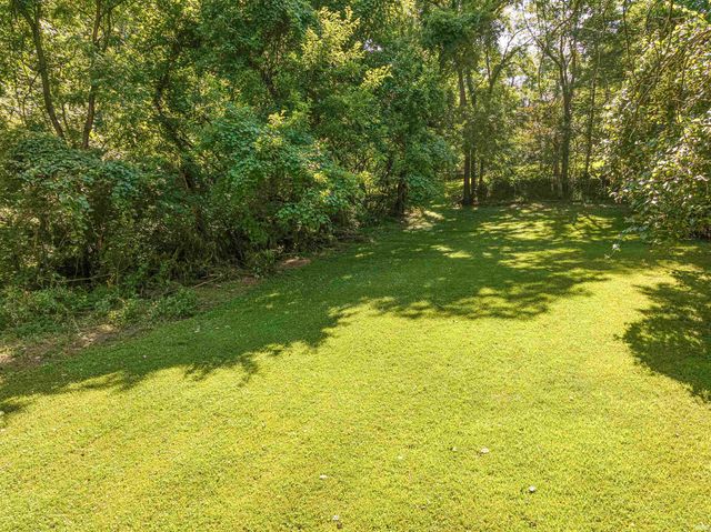 4800 Hoelscher Road, Evansville, IN 47712