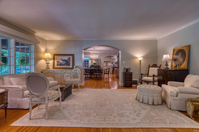 4800 Hoelscher Road, Evansville, IN 47712