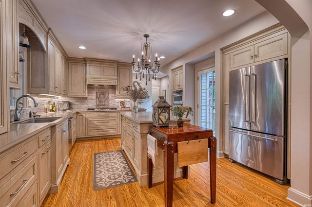 4800 Hoelscher Road, Evansville, IN 47712