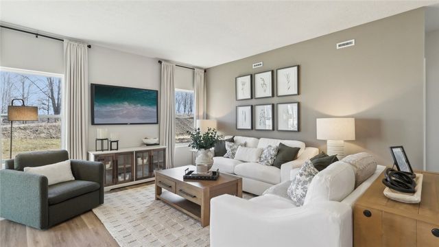 367 Leslie Farms Drive, Connoquenessing Boro, PA 16033