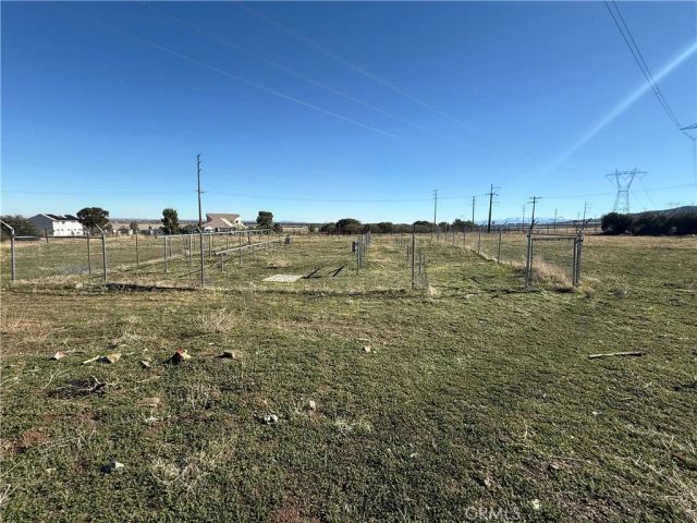 8539 W Avenue L, Lancaster, CA 93536