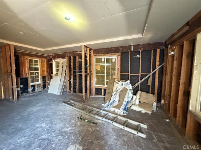 8539 W Avenue L, Lancaster, CA 93536