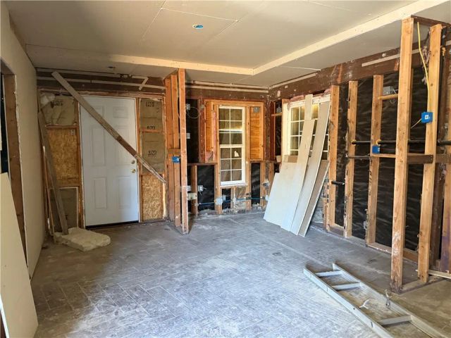 8539 W Avenue L, Lancaster, CA 93536
