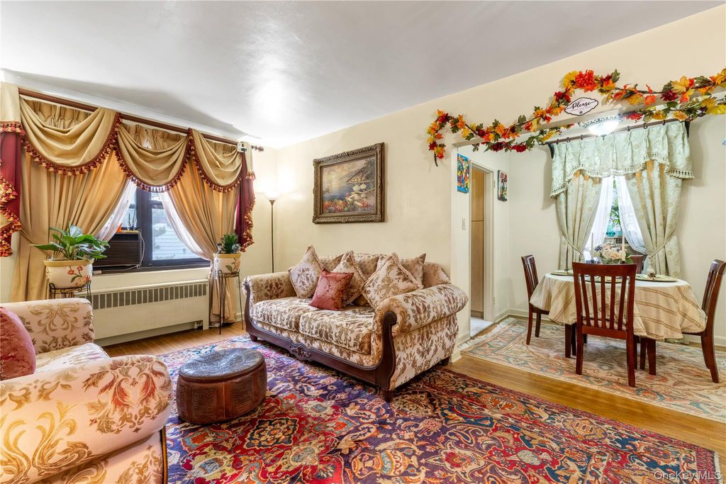 70-79 Park Drive E B, Kew Garden Hills, NY 11367 — photo 5
