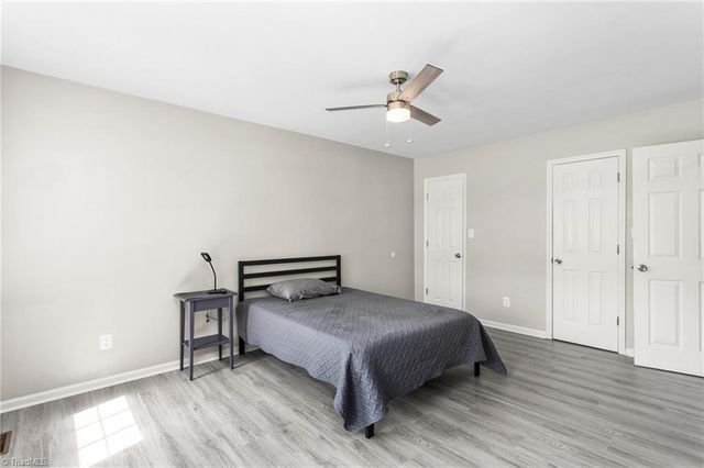 405 E Oakwood Street, Mebane, NC 27302