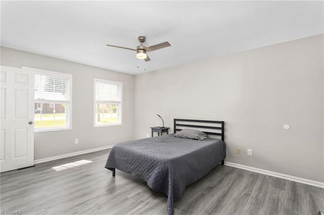 405 E Oakwood Street, Mebane, NC 27302