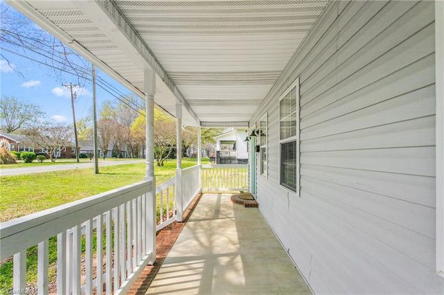 405 E Oakwood Street, Mebane, NC 27302