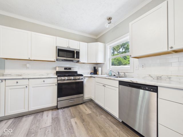 1124 E 10th Street, Anderson, IN 46012
