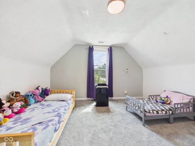 1124 E 10th Street, Anderson, IN 46012