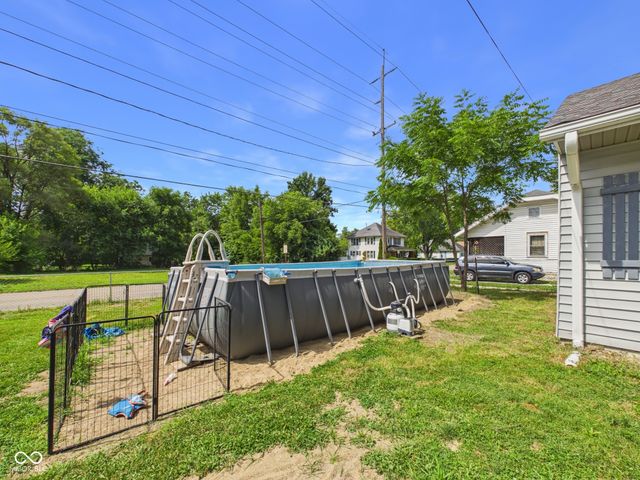 1124 E 10th Street, Anderson, IN 46012