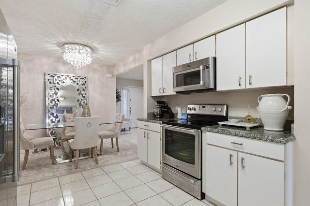 9172 Boca Gardens Parkway B, Boca Raton, FL 33496