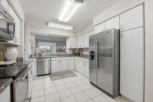 9172 Boca Gardens Parkway B, Boca Raton, FL 33496