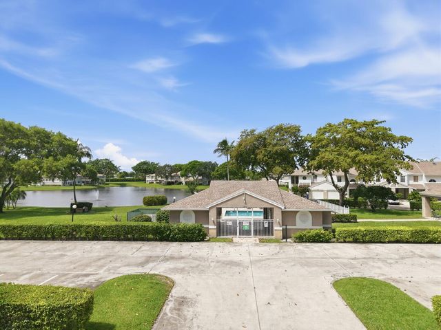 9172 Boca Gardens Parkway B, Boca Raton, FL 33496