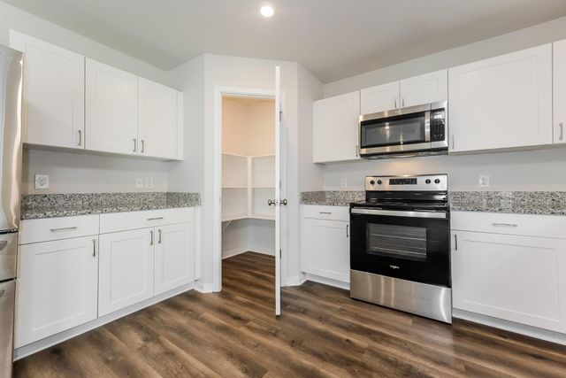 17640 Cedar Crest Drive, Conroe, TX 77306