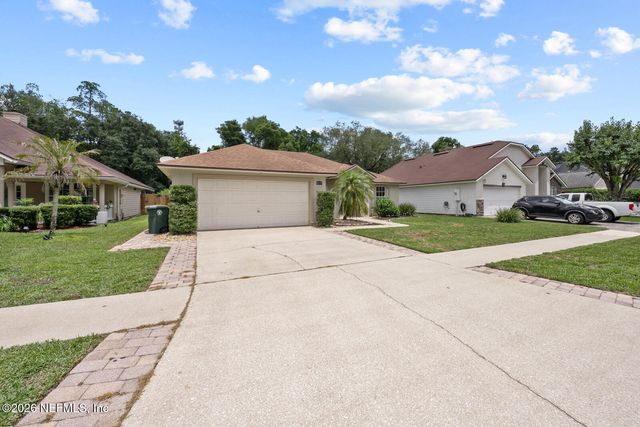 8575 CROOKED TREE Drive, Jacksonville, FL 32256