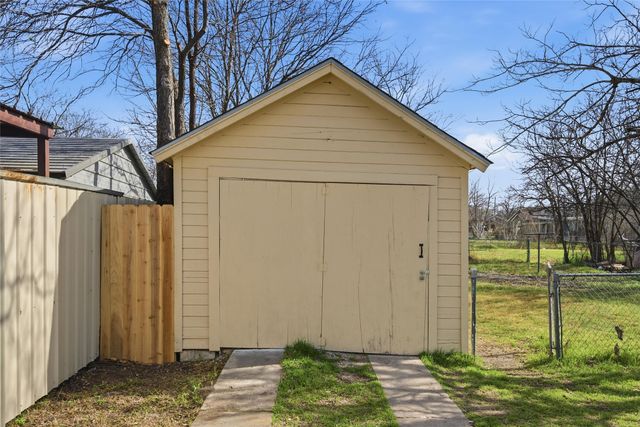 1227 La Vega Street, Waco, TX 76705