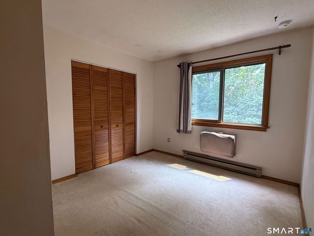 8 Pineview Drive A, Branford, CT 06405