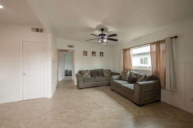 248 W Eden Avenue, Fresno, CA 93706