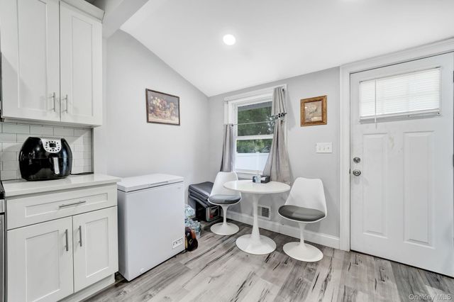 110 N Park Avenue, Bay Shore, NY 11706