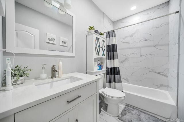 110 N Park Avenue, Bay Shore, NY 11706
