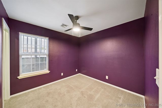 142 W Fairlane Court, Sapulpa, OK 74066