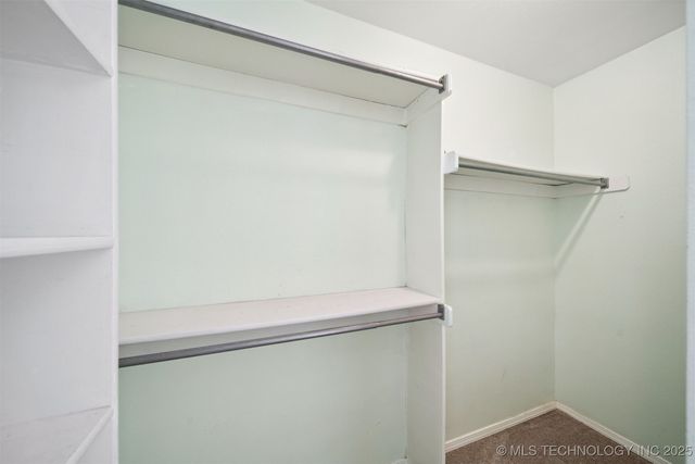 142 W Fairlane Court, Sapulpa, OK 74066