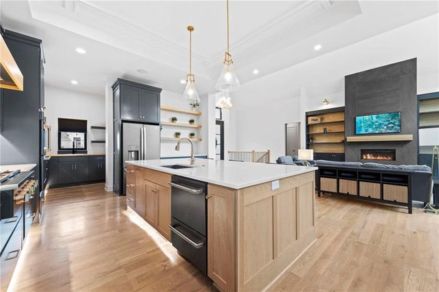 12560 NW Bittersweet Drive, Platte City, MO 64079