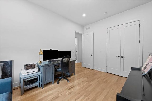 12560 NW Bittersweet Drive, Platte City, MO 64079
