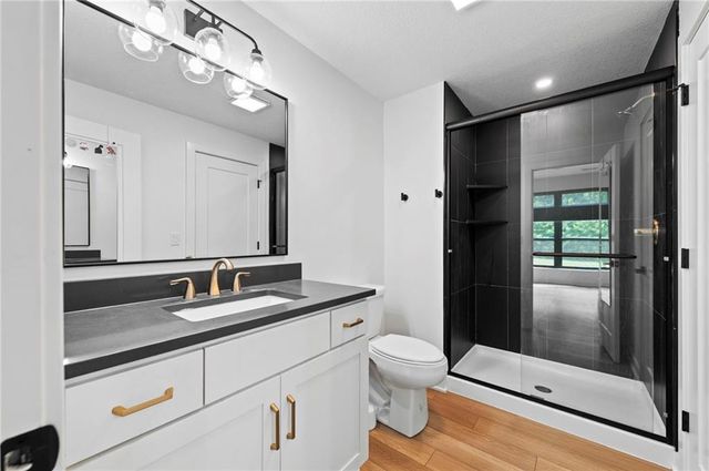 12560 NW Bittersweet Drive, Platte City, MO 64079