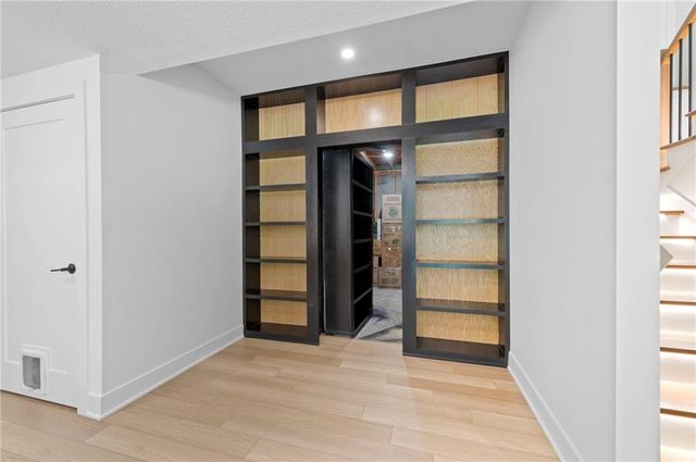 12560 NW Bittersweet Drive, Platte City, MO 64079