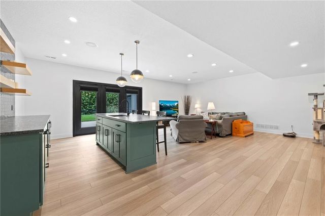 12560 NW Bittersweet Drive, Platte City, MO 64079
