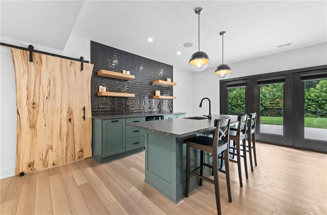 12560 NW Bittersweet Drive, Platte City, MO 64079